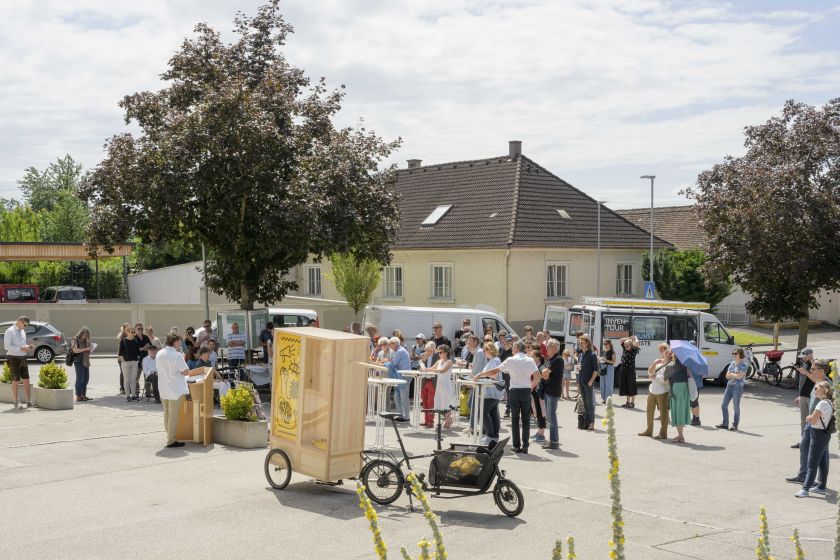 Eine Frage der Perspektive. Kunstparcours von Loosdorf zur Schallaburg